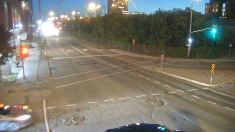 Traffic camera image at 2025-08-25 00:40:37