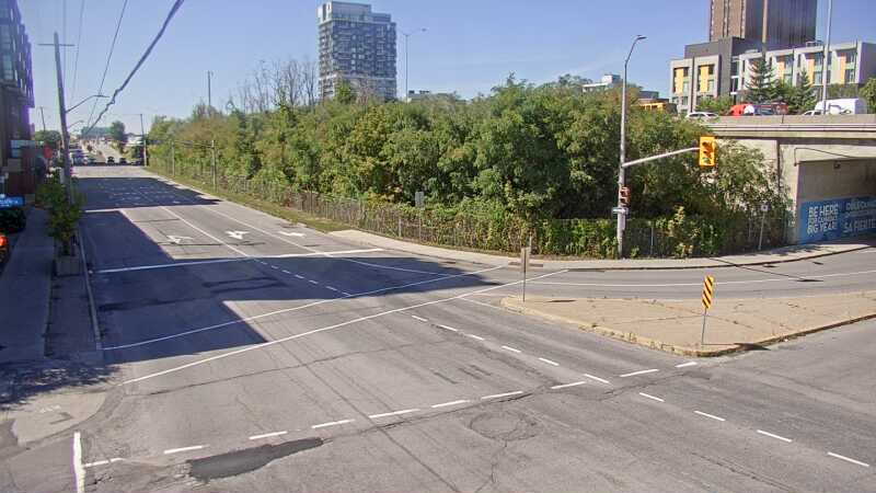 Traffic camera image at 2025-09-15 16:40:38