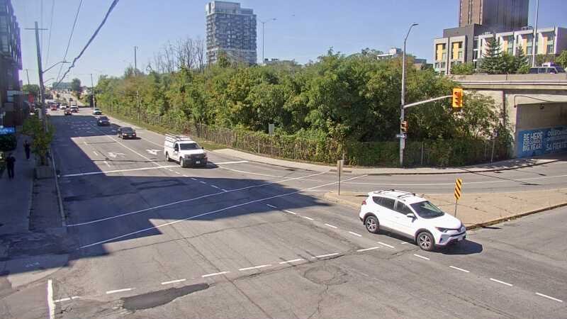 Traffic camera image at 2025-09-15 17:10:42