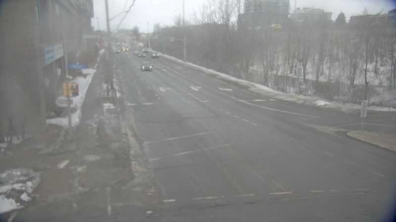 Traffic camera image at 2025-03-09 14:10:40