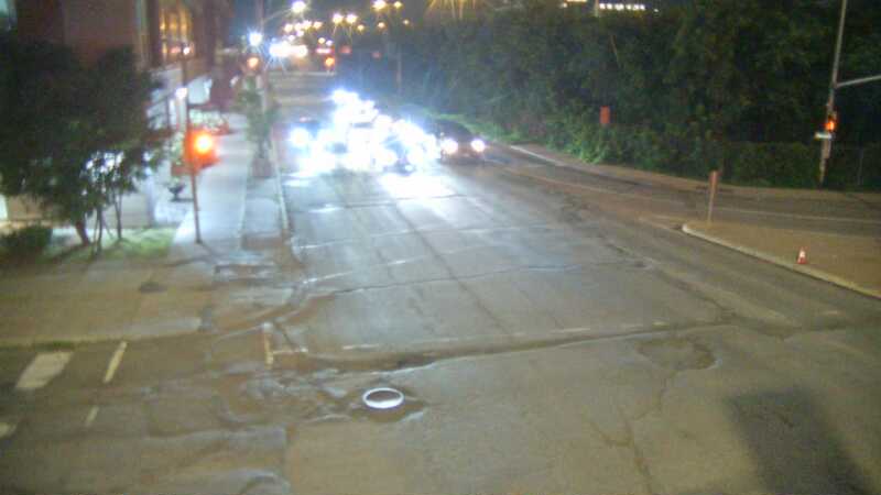 Traffic camera image at 2025-07-12 04:05:34