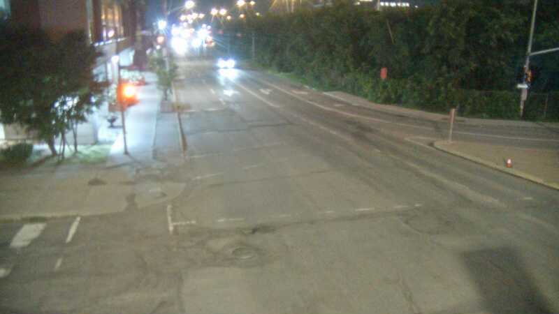 Traffic camera image at 2025-07-12 04:20:34