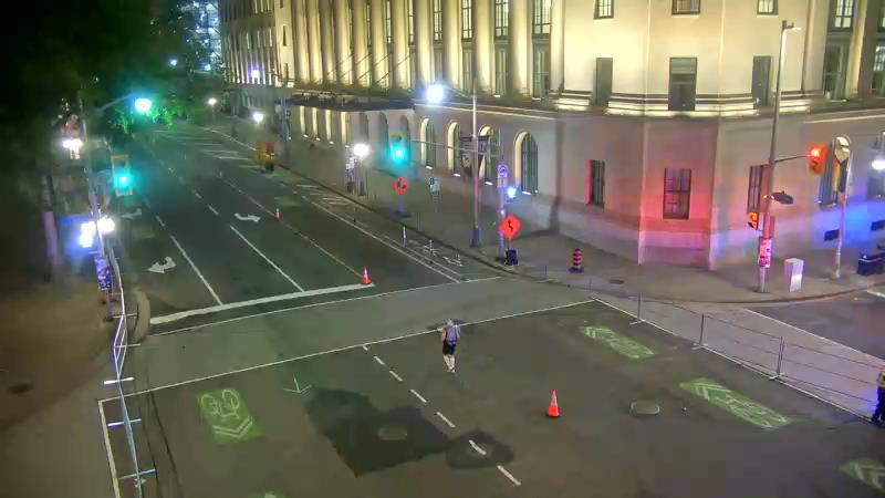 Traffic camera image at 2025-08-04 01:45:08