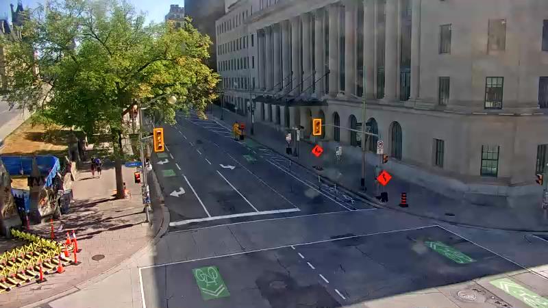 Traffic camera image at 2025-08-24 14:50:07