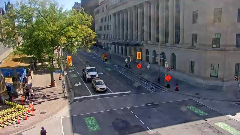 Traffic camera image at 2025-08-24 14:55:08
