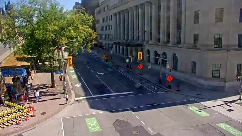 Traffic camera image at 2025-08-24 15:35:10