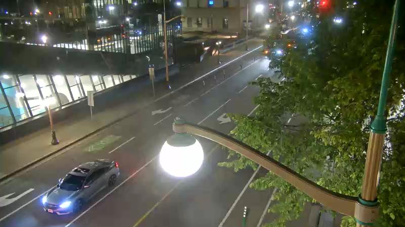 Traffic camera image at 2025-07-12 04:15:07