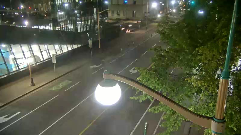 Traffic camera image at 2025-07-12 04:25:07