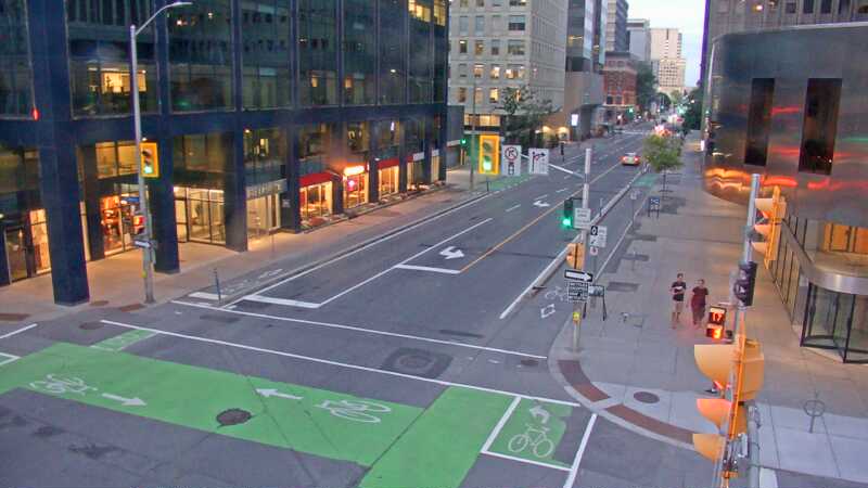 Traffic camera image at 2025-08-25 00:00:41