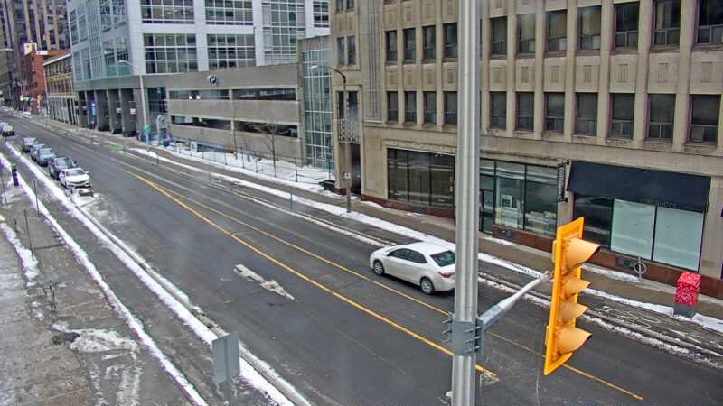 Traffic camera image at 2025-03-09 13:20:33