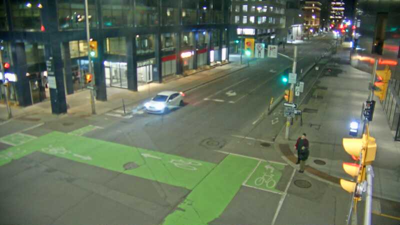 Traffic camera image at 2025-05-09 06:30:28