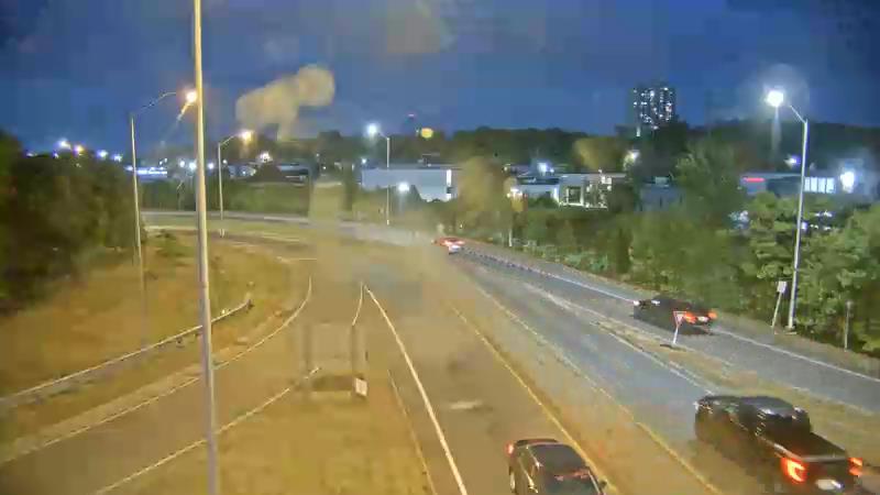 Traffic camera image at 2025-08-25 00:35:38