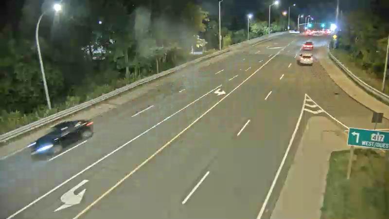 Traffic camera image at 2025-09-06 01:15:44