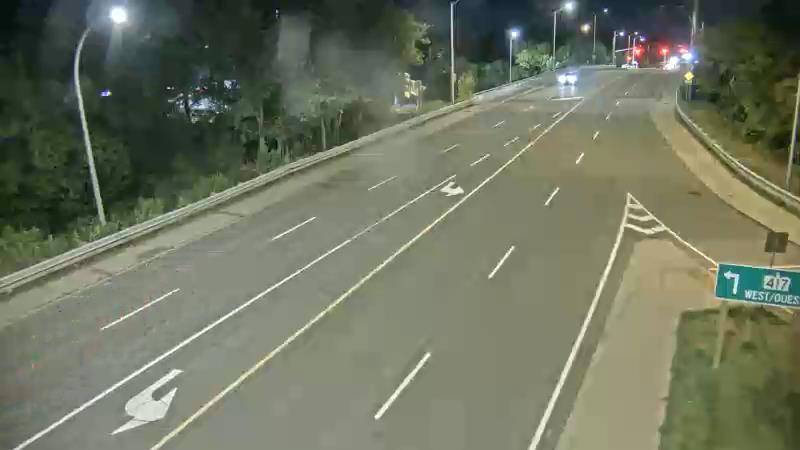 Traffic camera image at 2025-09-06 02:25:41