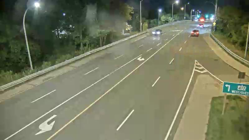 Traffic camera image at 2025-09-06 03:15:43