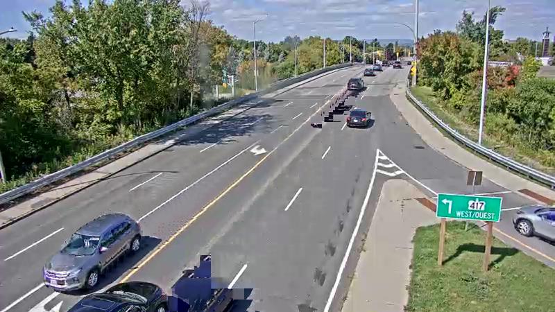 Traffic camera image at 2025-09-14 17:25:37