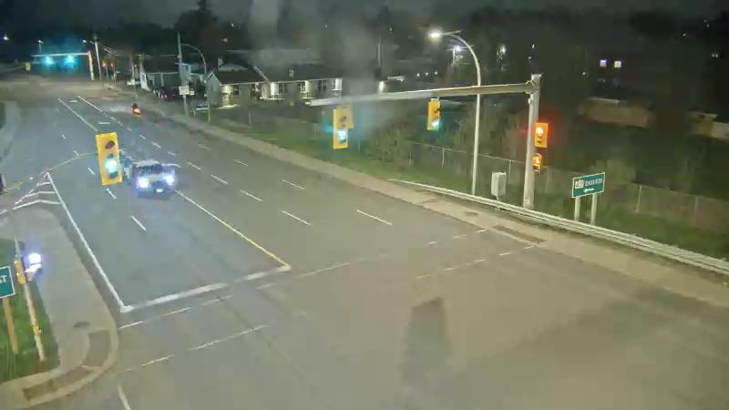 Traffic camera image at 2025-05-09 06:00:28
