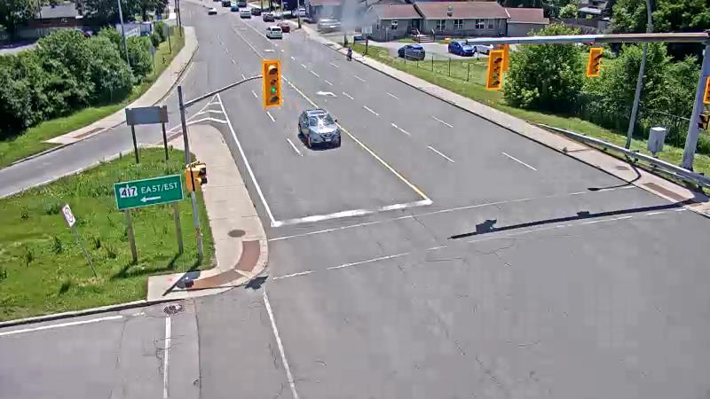 Traffic camera image at 2025-06-30 17:20:53
