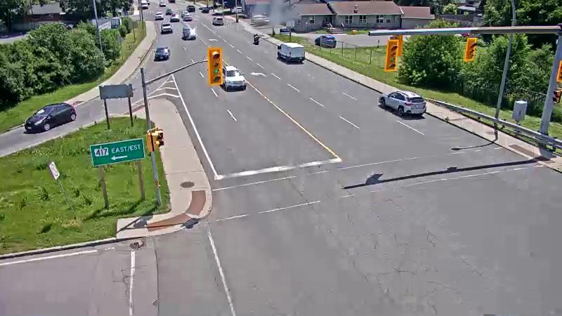 Traffic camera image at 2025-06-30 17:40:42