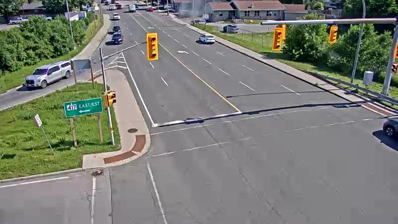 Traffic camera image at 2025-06-30 20:20:56