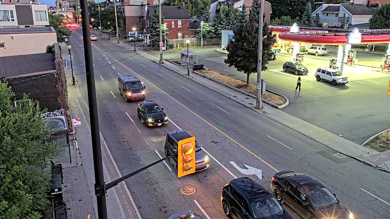 Traffic camera image at 2025-08-25 00:10:42