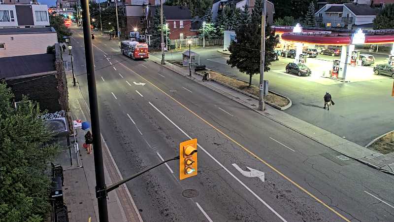 Traffic camera image at 2025-08-25 00:15:44