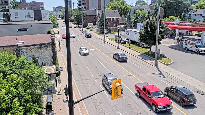 Traffic camera image at 2025-06-30 17:00:43