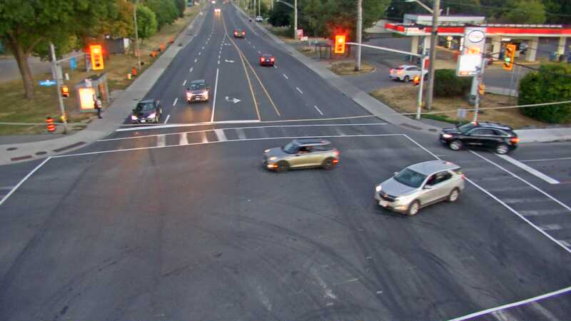 Traffic camera image at 2025-08-25 00:00:42