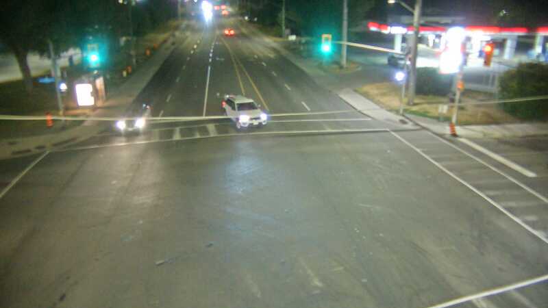 Traffic camera image at 2025-08-25 03:10:52