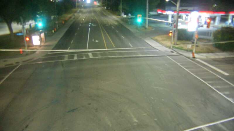 Traffic camera image at 2025-08-25 03:35:36