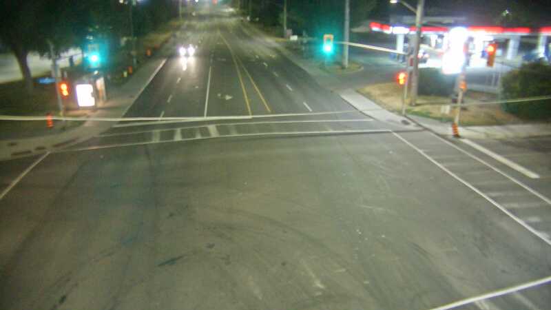 Traffic camera image at 2025-08-25 04:05:41