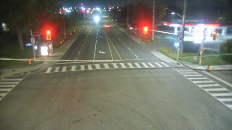 Traffic camera image at 2025-09-05 04:40:38
