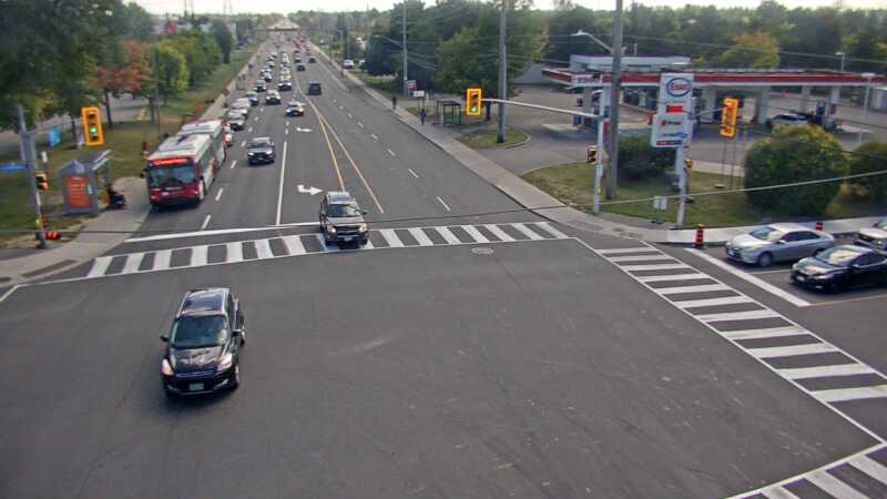 Traffic camera image at 2025-09-14 17:40:37