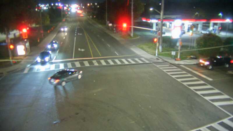 Traffic camera image at 2025-09-16 00:00:35