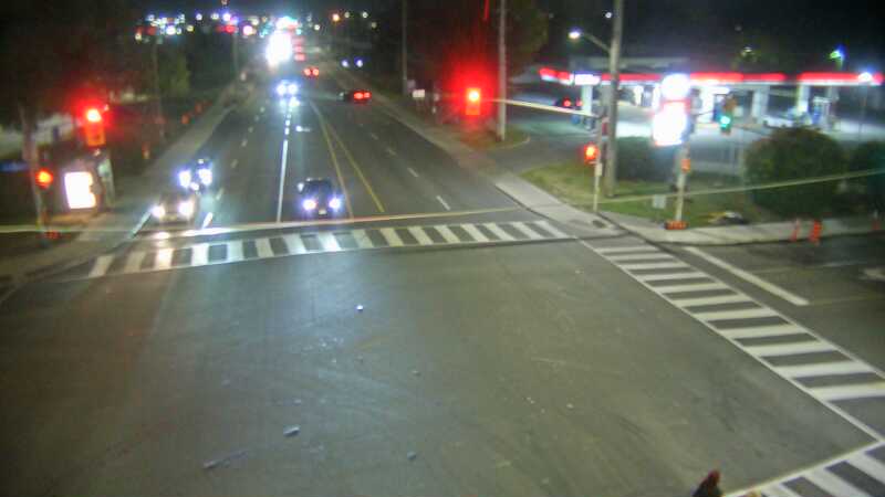 Traffic camera image at 2025-09-16 00:20:42