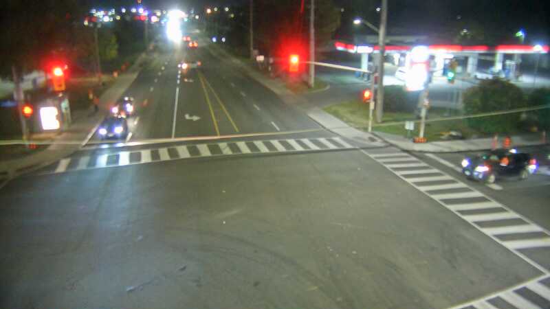Traffic camera image at 2025-09-16 00:30:42