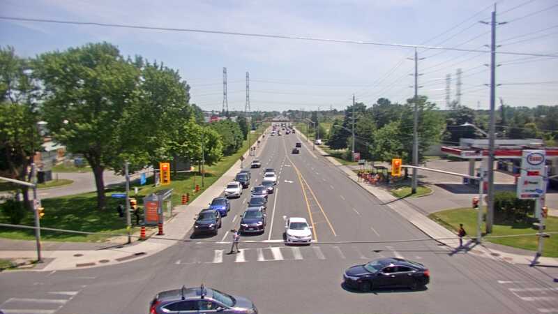 Traffic camera image at 2025-06-30 17:40:43