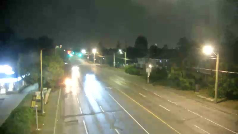 Traffic camera image at 2025-08-04 01:45:32
