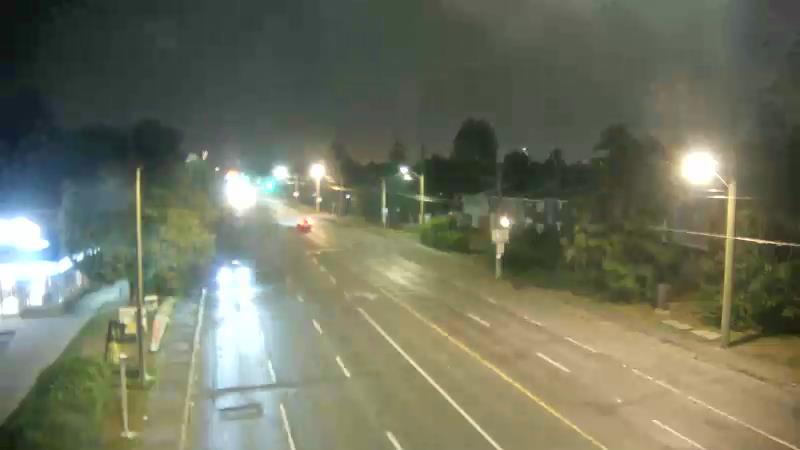 Traffic camera image at 2025-08-04 01:50:37