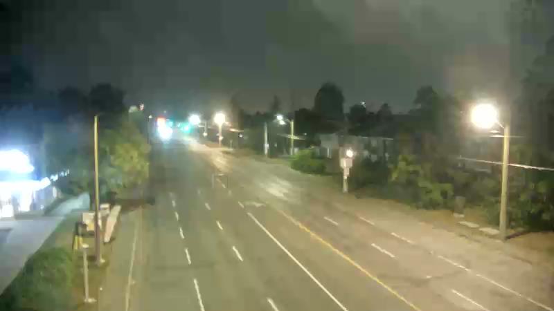 Traffic camera image at 2025-08-04 02:10:37