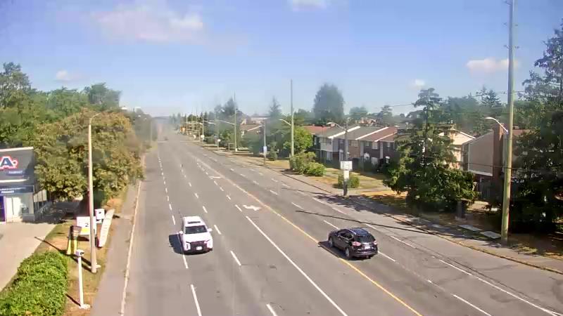 Traffic camera image at 2025-08-24 14:30:42