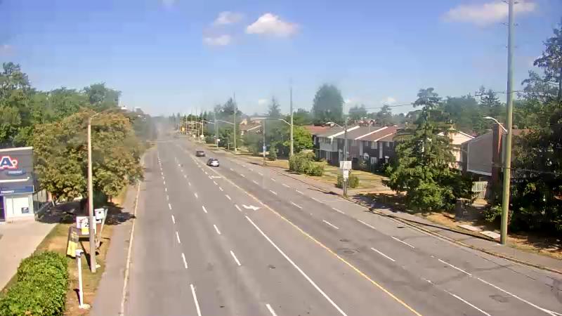 Traffic camera image at 2025-08-24 15:30:45