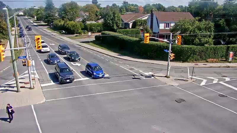 Traffic camera image at 2025-09-14 17:20:43