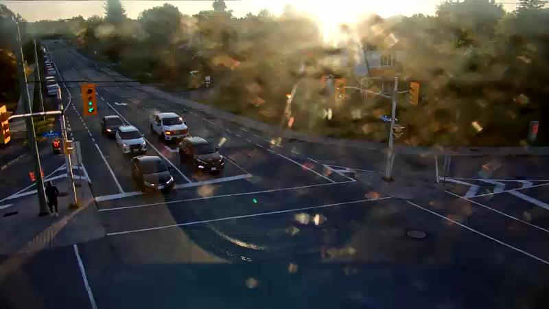 Traffic camera image at 2025-09-18 11:25:43