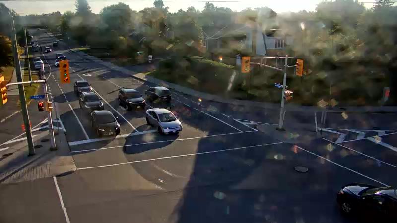 Traffic camera image at 2025-09-18 12:00:42