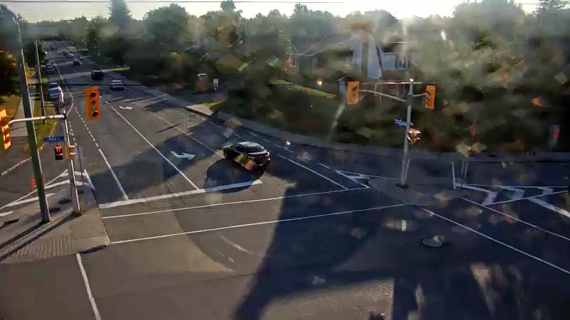 Traffic camera image at 2025-09-18 12:05:38
