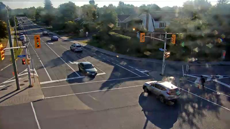 Traffic camera image at 2025-09-18 12:30:44