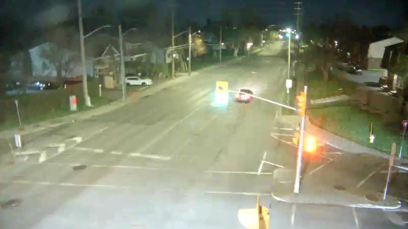Traffic camera image at 2025-05-09 02:40:34