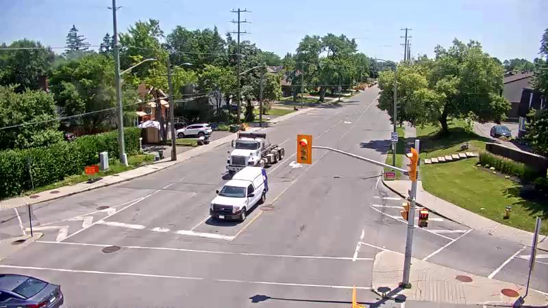Traffic camera image at 2025-06-30 17:20:54