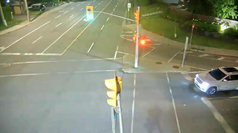 Traffic camera image at 2025-07-12 04:00:33
